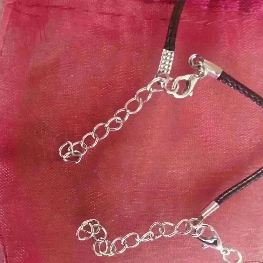 Pair of Best Friend Necklaces - Picture 3 of 3